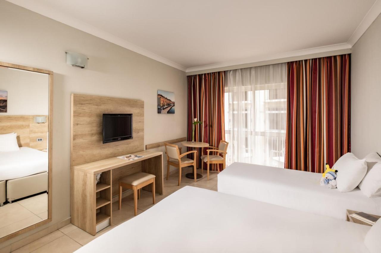 Qawra Palace Resort & Spa St. Paul's Bay Room photo