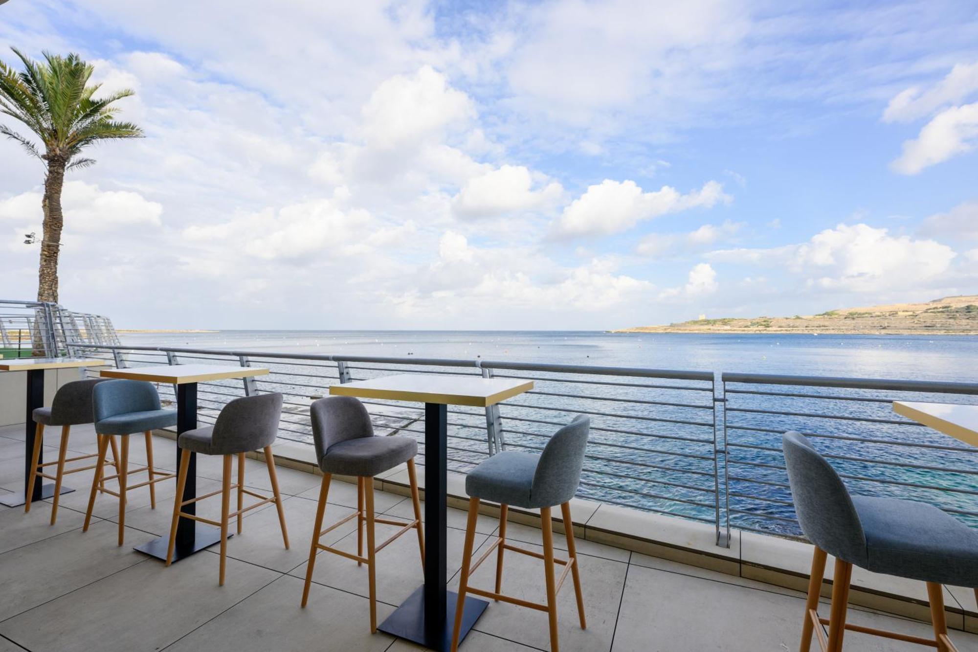 Qawra Palace Resort & Spa St. Paul's Bay Exterior photo