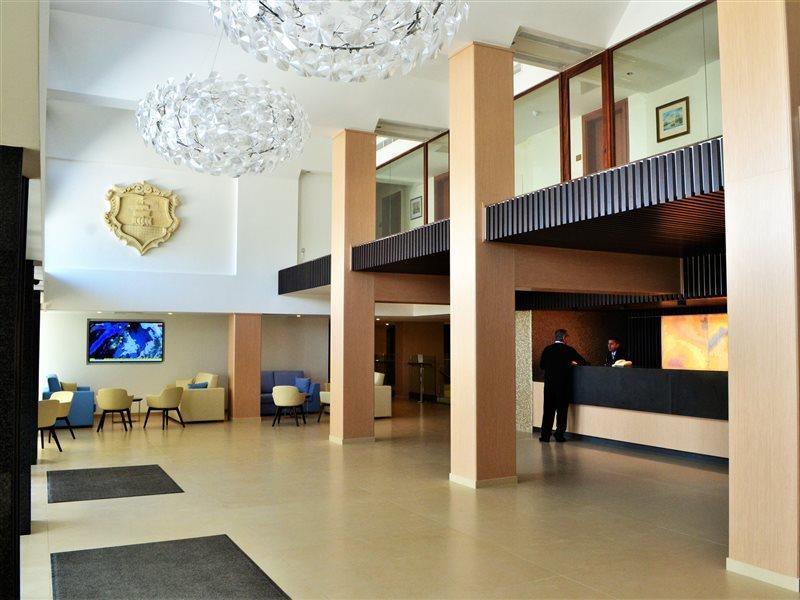 Qawra Palace Resort & Spa St. Paul's Bay Exterior photo